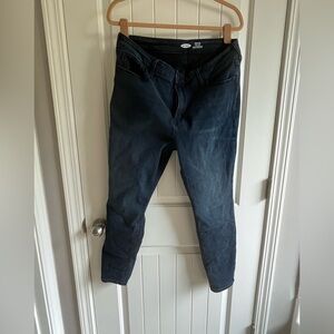 Old Navy Rockstar Super Skinny